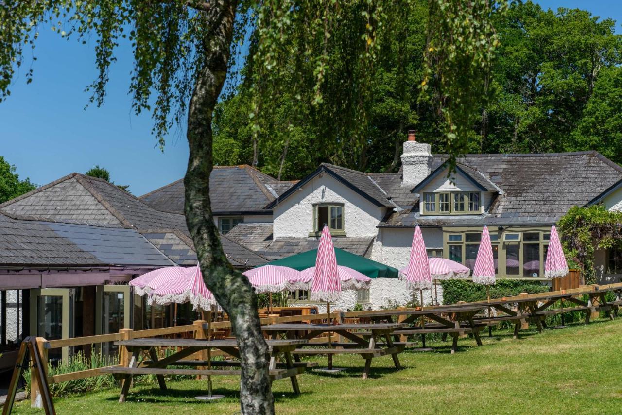 High Corner Inn Godshill  外观 照片