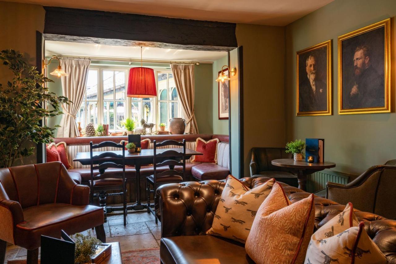 High Corner Inn Godshill  外观 照片