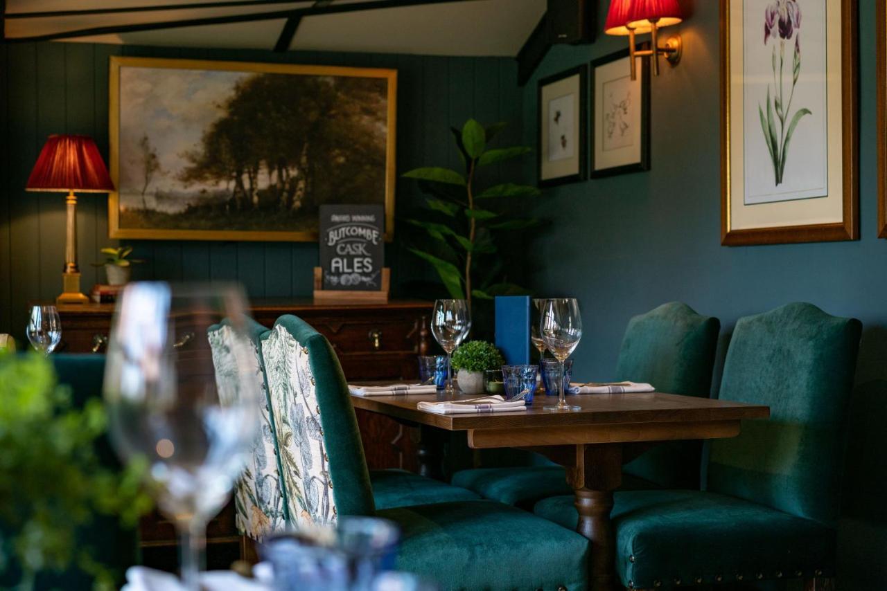 High Corner Inn Godshill  外观 照片