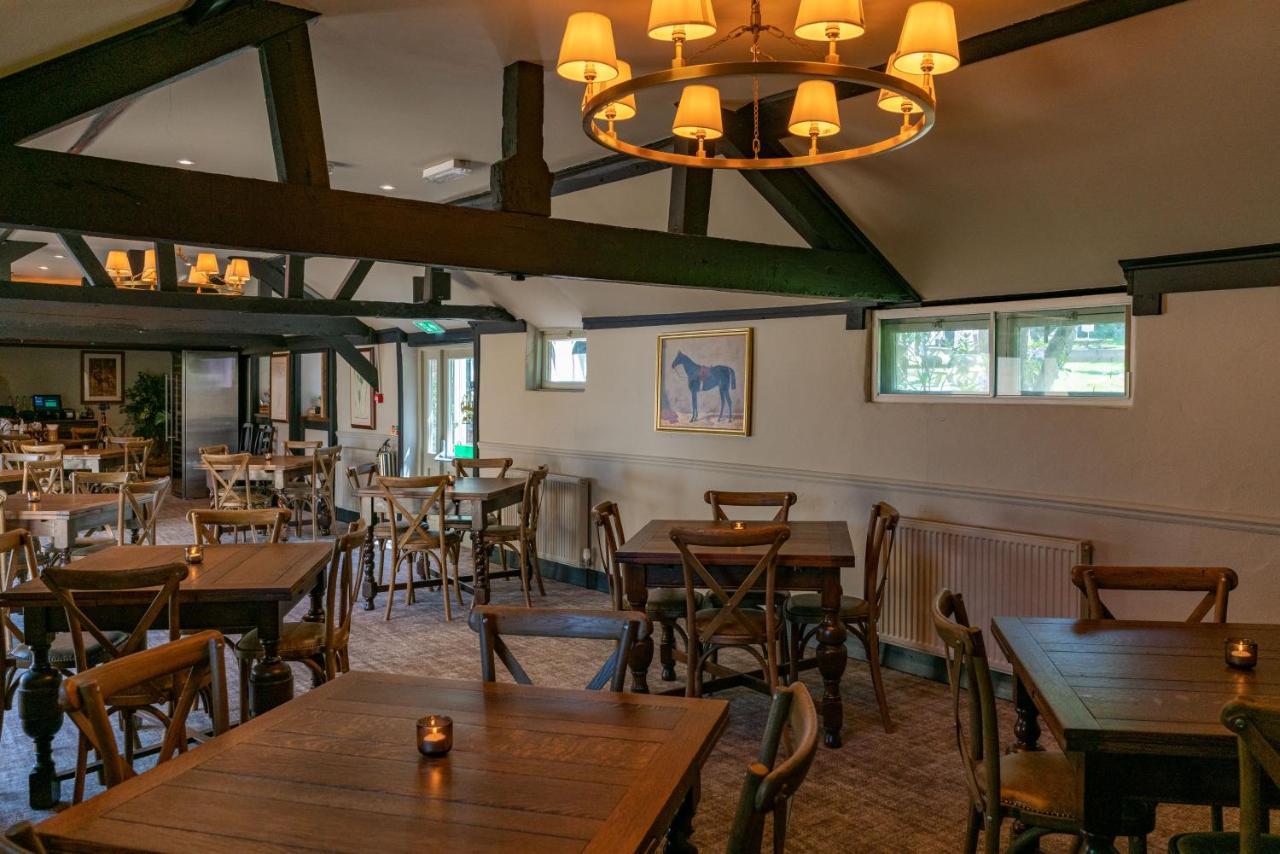 High Corner Inn Godshill  外观 照片