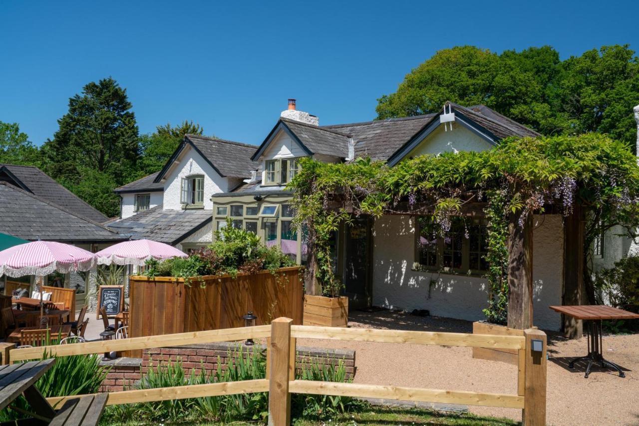 High Corner Inn Godshill  外观 照片