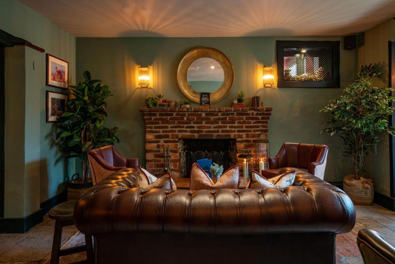 High Corner Inn Godshill  外观 照片