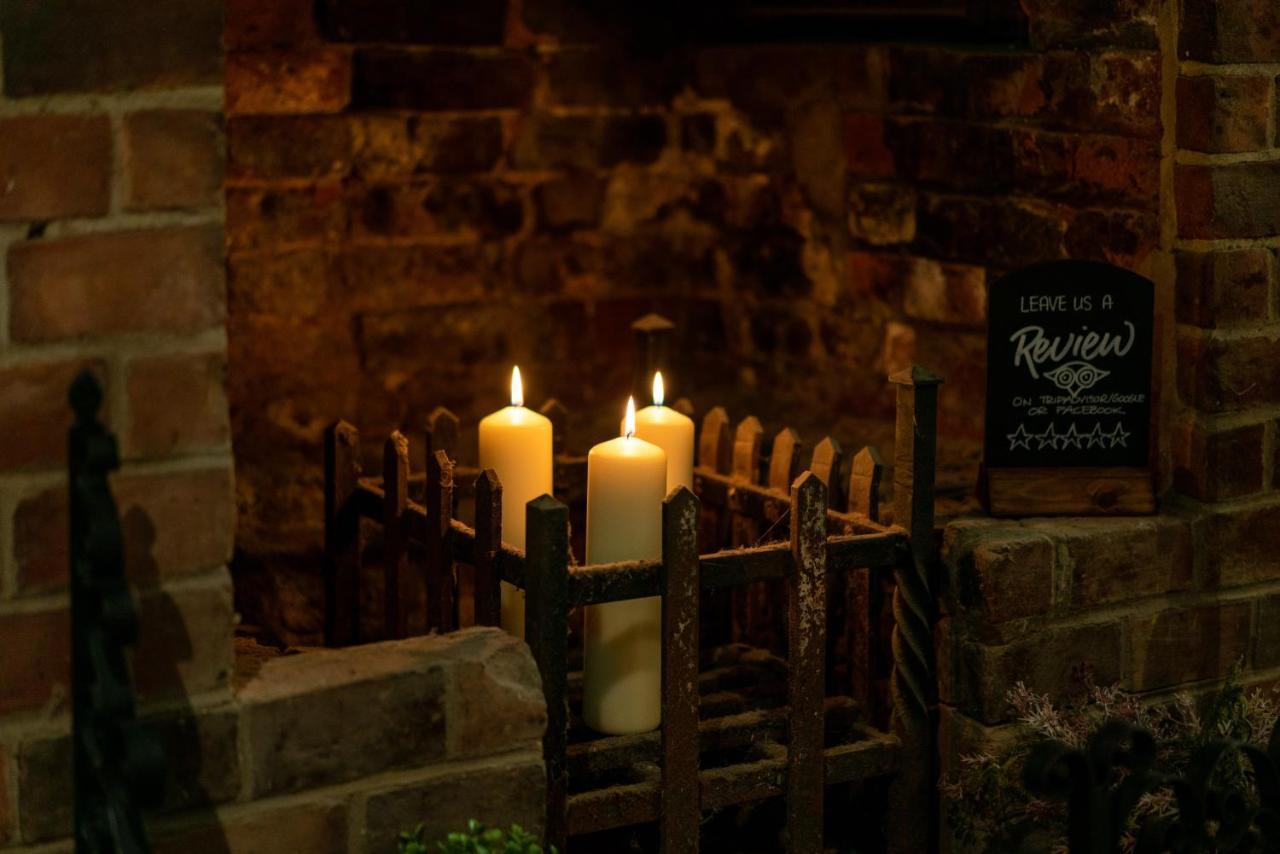 High Corner Inn Godshill  外观 照片